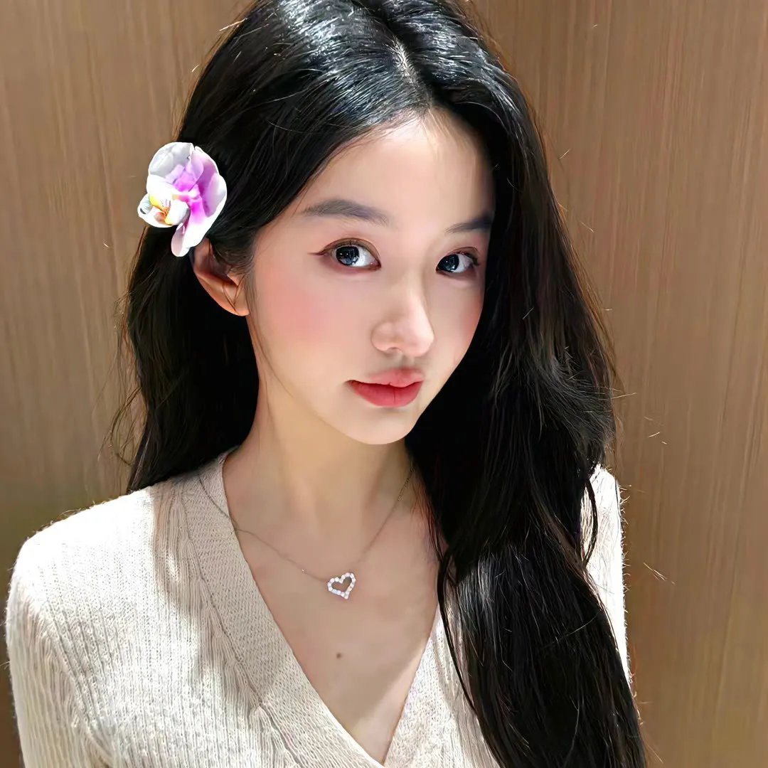 黑夜中的玻璃人偶